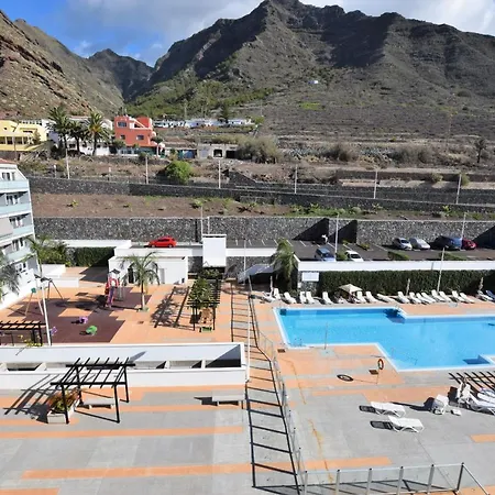 With Mountain & Sea Views Pool & Wifi 拉拉古纳