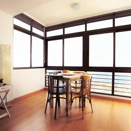 With Mountain & Sea Views Pool & Wifi * 拉拉古纳