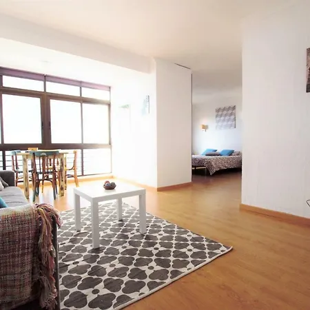 公寓 With Mountain & Sea Views Pool & Wifi